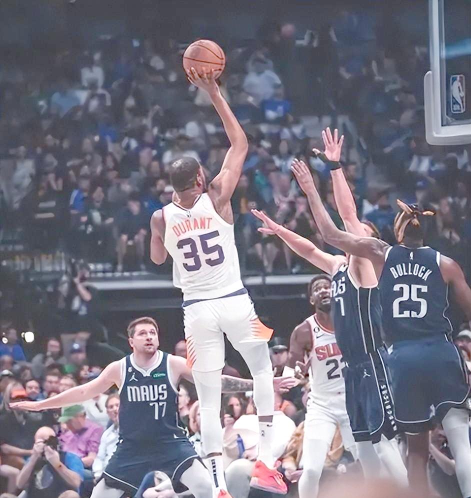 今晚NBA季后赛传出新动向，尤文图斯绝杀压哨，管理层表态——气氛紧张，赛季目标并未改变的简单介绍